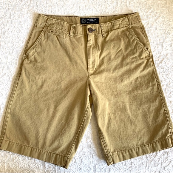 American Eagle Outfitters Other - NWOT American Eagle Khaki Shorts Men’s 32